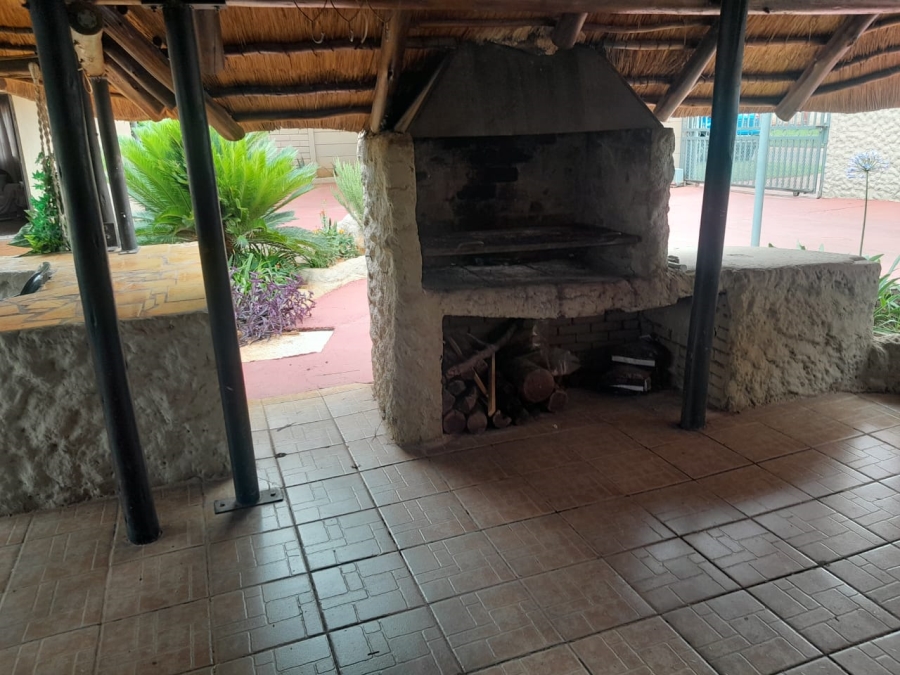 3 Bedroom Property for Sale in Geelhoutpark North West